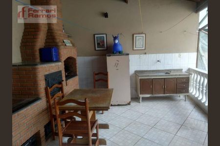 5_photo/94ce5f9a05.2d782e9ced6b4695-ATLAS-edac2f21-da4f-4ef8-b03c-ccdc90d315dc.jpg de casa à venda com 3 quartos, 272m² em Vila Venditti, Guarulhos