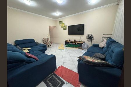 5_photo/94ce5f9a05.3b23032810cd57f9-ATLAS-1ec6dd8c-0236-4d89-9640-b077d7c9498e.jpg de casa à venda com 3 quartos, 240m² em Vila Venditti, Guarulhos