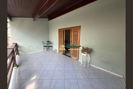 30_photo/94ce5f9a05.3b23032810cd57f9-ATLAS-773d6bc4-e95d-4f46-9700-67261f305339.jpg de casa à venda com 3 quartos, 240m² em Vila Venditti, Guarulhos