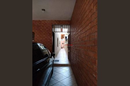 4_photo/94ce5f9a05.7a29e1a7142aa263-ATLAS-b4cbb87a-1e1f-4da0-98a9-83576cef6b00.jpg de casa à venda com 4 quartos, 198m² em Vila Venditti, Guarulhos