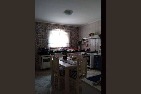 3_photo/94ce5f9a05.7a29e1a7142aa263-ATLAS-e8148d15-2c02-42bf-9519-4c75a9924bbd.jpg de casa à venda com 4 quartos, 198m² em Vila Venditti, Guarulhos