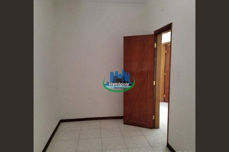 25_photo/94ce5f9a55.014d739fb69e46b1-ATLAS-b28e6c2f-b80d-4b97-99b1-b47ecf8b0648.jpg de casa para alugar com 4 quartos, 380m² em Vila Herminia, Guarulhos