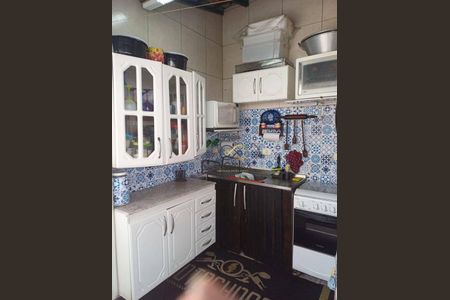 6_photo/94ce5f9a5f.0f81dd1a9a4f6ffb-ATLAS-39879da4-fe5b-4d7d-a9de-66f0346b00e7.jpg de casa à venda com 4 quartos, 221m² em Vila Herminia, Guarulhos