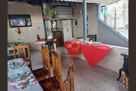 11_photo/94ce5f9a5f.0f81dd1a9a4f6ffb-ATLAS-40b5b151-5b20-4bb2-9886-af5d69c1bed0.jpg de casa à venda com 4 quartos, 221m² em Vila Herminia, Guarulhos