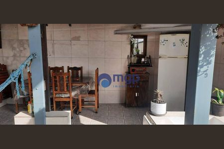 4_photo/94ce5f9af7.42fc04046762a4be-ATLAS-125d42a4-b3d4-4c29-80f5-776b0c13402b.jpg de casa à venda com 3 quartos, 222m² em Vila Herminia, Guarulhos