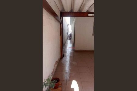 2_photo/94ce5f9bbf.93a3b40de63da1ad-ATLAS-1688af5b-cf2a-4849-96b0-bbed626db9af.jpg de casa à venda com 2 quartos, 160m² em Vila Herminia, Guarulhos