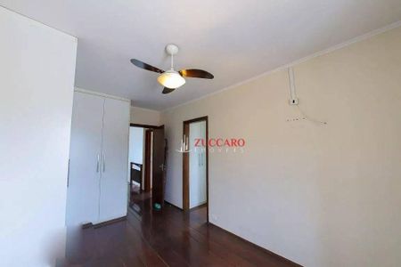7_photo/94ce5fa15d.489cb767079bda27-ATLAS-1c6e17f5-71dd-4f2c-81a2-b6511ead5e02.jpg de casa à venda com 4 quartos, 246m² em Vila Melliani, Guarulhos