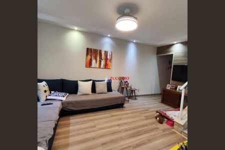 10_photo/94ce5fa185.82d60d4a6b7f5d9d-ATLAS-4b278f94-0c7c-4c8f-aff7-47334acef0b0.jpg de casa à venda com 4 quartos, 224m² em Vila Adelaide Perella, Guarulhos