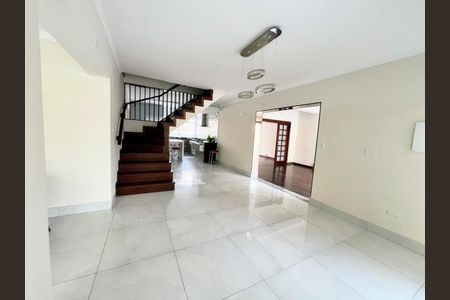 8_photo/94ce5fa1cd.4664f3ed7bb28091-ATLAS-1cc2d626-895d-47f1-a9ba-2f24b4052aae.jpg de casa à venda com 4 quartos, 315m² em Ponte Grande, Guarulhos