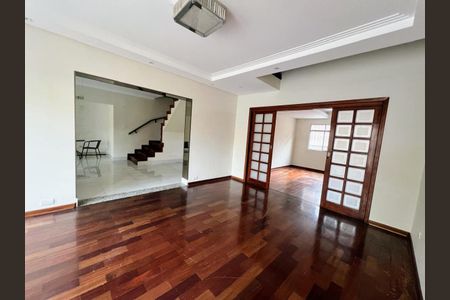 12_photo/94ce5fa1cd.4664f3ed7bb28091-ATLAS-4d431548-2b0f-459b-bfba-5e303eb09504.jpg de casa à venda com 4 quartos, 315m² em Ponte Grande, Guarulhos