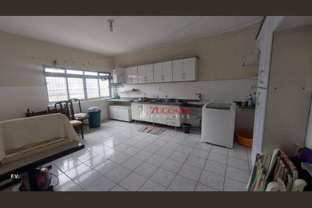 3_photo/94ce5fa1ef.99ad8350b769da56-ATLAS-fd7a3eb7-d0b7-4cc5-9271-c925f16f38f4.jpg de apartamento para alugar com 3 quartos, 120m² em Vila Adelaide Perella, Guarulhos