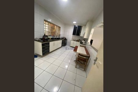 3_photo/94ce5fa37f.bf1bfafdbf9111e3-ATLAS-3a3d513c-1f26-426c-8540-32f9c517f1d5.jpg de casa à venda com 2 quartos, 116m² em Vila Melliani, Guarulhos