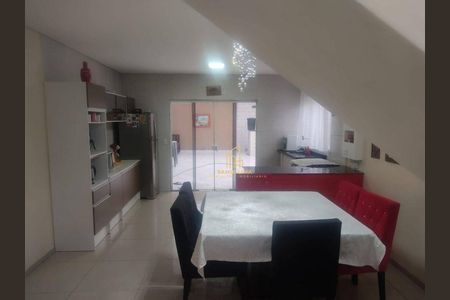 2_photo/94ce5fa3e1.4cea1a0b3f6bbd2f-ATLAS-6cd4c7f1-8f89-4021-bc5c-e5970c9be377.jpg de casa à venda com 3 quartos, 240m² em Vila Melliani, Guarulhos