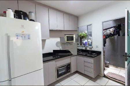 6_photo/94ce5fada5.755d04657d458f82-ATLAS-b5b82da7-e528-4898-ac4e-0fc25575eee2.jpg de casa à venda com 2 quartos, 50m² em Jardim Jaú (Zona Leste), São Paulo