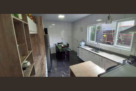 5_photo/94ce5fb2bf.72fc516e6ab264c7-ATLAS-6266a659-6815-422e-8609-a4d4f4e43476.jpg de casa para alugar com 3 quartos, 156m² em Vila Sao Geraldo, São Paulo