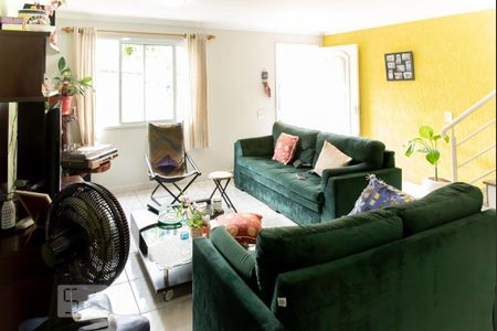 4_photo/94ce5fc9ef.491a58713d1e5de3-ATLAS-ef4dffa8-ed30-4a88-b6d3-c3f7359182d7.jpg de casa à venda com 3 quartos, 101m² em Vila Londrina, São Paulo