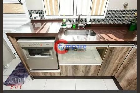 5_photo/94ce5ff4f7.b7a28b76476596d7-ATLAS-e353fa02-caaf-4323-88a1-7767450489ee.jpg de casa à venda com 3 quartos, 240m² em Vila Augusta, Guarulhos