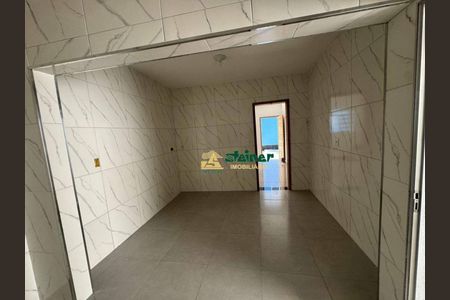 13_photo/94ce5ff51b.b78724e314d6bd0c-ATLAS-bcf5f689-7fa1-4bd6-aa89-41a3b3972ed3.jpg de casa para alugar com 2 quartos, 70m² em Vila das Palmeiras, Guarulhos