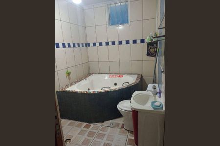 2_photo/94ce5ff6ef.131d87c0b9c2981f-ATLAS-2a47485b-23c6-4a1d-9320-fe0bfc2d461b.jpg de casa à venda com 2 quartos, 141m² em Jardim Santa Francisca, Guarulhos