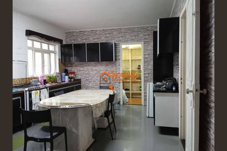 4_photo/94ce5ff6ef.ceff8192393c33de-ATLAS-3ff93961-d8d2-4184-8a05-5854e2b1e528.jpg de casa para alugar com 4 quartos, 190m² em Jardim Santa Francisca, Guarulhos