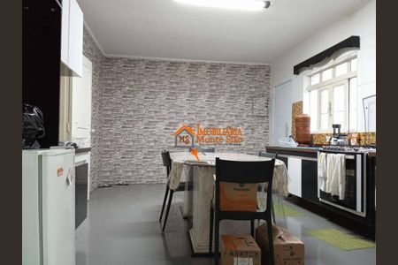 10_photo/94ce5ff6ef.ceff8192393c33de-ATLAS-8083b9bb-d10e-4264-9a76-bcb91d6f0474.jpg de casa para alugar com 4 quartos, 190m² em Jardim Santa Francisca, Guarulhos