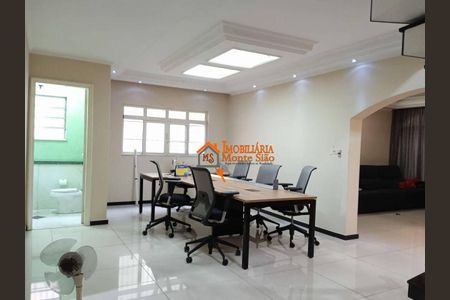 6_photo/94ce5ff6ef.ceff8192393c33de-ATLAS-c5df9d6c-ddf3-4c6f-a5d8-e4b333a48c5a.jpg de casa para alugar com 4 quartos, 190m² em Jardim Santa Francisca, Guarulhos