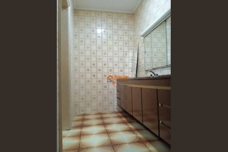 18_photo/94ce5ff6ef.ceff8192393c33de-ATLAS-e393f69c-8e93-40aa-a517-c5f39b2c14f5.jpg de casa para alugar com 4 quartos, 190m² em Jardim Santa Francisca, Guarulhos