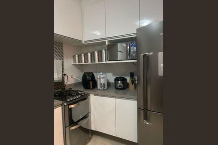 6_photo/94ce604f95.ceff8192393c33de-ATLAS-0e7ff77d-4dba-461b-a4a8-a754d701e4ef.jpg de casa à venda com 2 quartos, 72m² em Parque Cisper, São Paulo