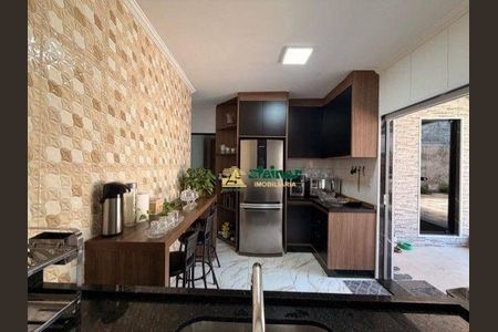 7_photo/94ce618acf.548405beb0fdcdc3-ATLAS-3ca7866a-be4d-423e-ba56-c824c63c0375.jpg de casa à venda com 3 quartos, 160m² em Pimentas, Guarulhos