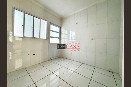 3_photo/94ce61aa7f.c7baea140fc48cda-ATLAS-177c3b0a-2a90-43b8-bac2-963f0b357ce0.jpg de casa à venda com 2 quartos, 68m² em Vila Paranagua, São Paulo