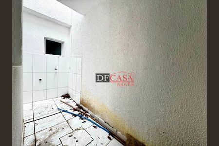 12_photo/94ce61aa7f.c7baea140fc48cda-ATLAS-668d53d0-3a11-4104-96c5-d4b060ab87c1.jpg de casa à venda com 2 quartos, 68m² em Vila Paranagua, São Paulo