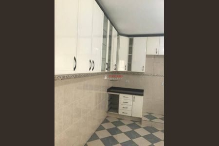 5_photo/94ce61db3b.0390a24ffe67f754-ATLAS-df6f00c8-cf9d-42e1-a2b6-fd3b13f62d91.jpg de casa à venda com 2 quartos, 115m² em Vila Nova Cumbica, Guarulhos