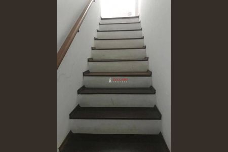 4_photo/94ce61db3b.0390a24ffe67f754-ATLAS-e6220f2f-2de4-4eb6-b3b7-caee497bae4d.jpg de casa à venda com 2 quartos, 115m² em Vila Nova Cumbica, Guarulhos