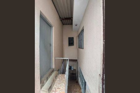 8_photo/94ce61ddf5.ceff8192393c33de-ATLAS-df4992ee-bf97-48a7-afd2-3e1e2ddf2965.jpg de casa à venda com 6 quartos, 240m² em Parque Uirapuru, Guarulhos