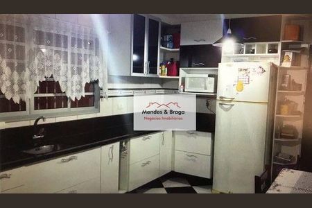 12_photo/94ce61e189.f0d246bad4da1cd5-ATLAS-d862b251-130a-4fd9-800d-16c600f7e05f.jpg de casa à venda com 3 quartos, 155m² em Jardim Ottawa, Guarulhos