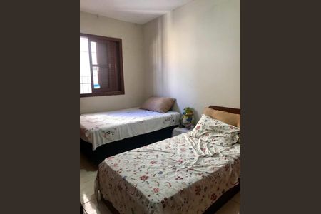 5_photo/94ce61e445.42fc04046762a4be-ATLAS-3a5e2a4b-6757-4e44-ae55-7d3a2580d431.jpg de casa à venda com 3 quartos, 203m² em Jardim Ottawa, Guarulhos