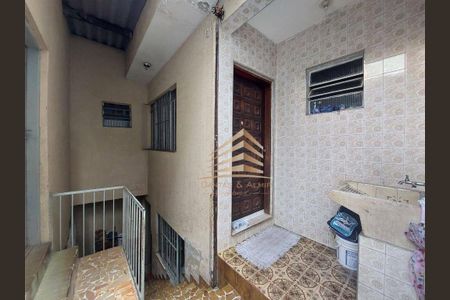 1_photo/94ce61e75d.0f12eef39fabd25b-ATLAS-17b40ac0-5be3-4464-a3c2-372b841b168a.jpg de casa à venda com 6 quartos, 240m² em Parque Uirapuru, Guarulhos