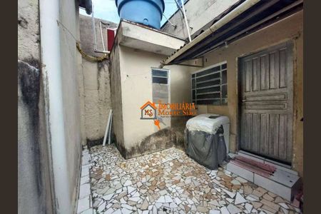 9_photo/94ce61e7bd.470e3b4ecc8ee2ef-ATLAS-d2f2e6b8-e27c-458d-820c-67869476c49b.jpg de casa à venda com 4 quartos, 480m² em Parque Uirapuru, Guarulhos