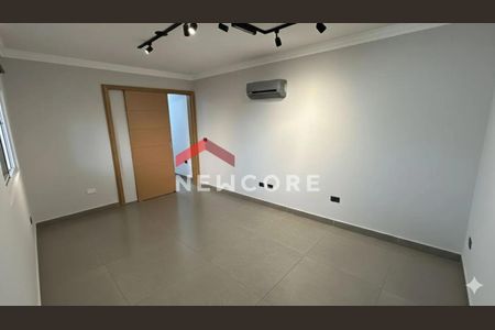 5_photo/94ce61e877.93b8fa184532727f-ATLAS-60a972f9-9910-4ef9-b357-27dee6bc556d.jpg de casa à venda com 4 quartos, 250m² em Parque Uirapuru, Guarulhos