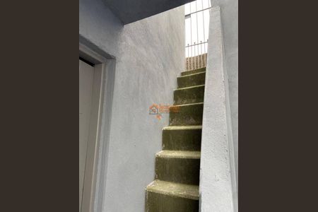 3_photo/94ce61f57b.621ee2e78907adfc-ATLAS-5bc18b79-68bd-4f7c-882e-dd28e8c780e2.jpg de casa à venda com 5 quartos, 237m² em Jardim Arapongas, Guarulhos