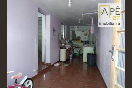 4_photo/94ce61f89f.ec7180ed9404f823-ATLAS-2cc60c6f-b2e2-4371-ba47-200c3a2ea7b6.jpg de casa à venda com 3 quartos, 305m² em Jardim Cumbica, Guarulhos