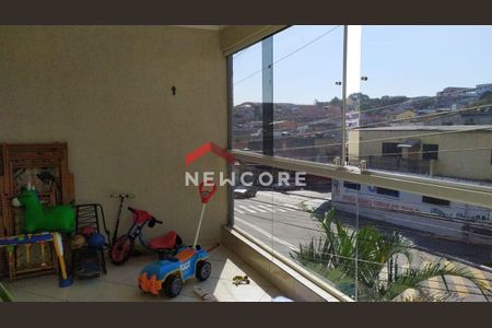 3_photo/94ce61feff.e2451d589f4ca2b2-ATLAS-b9fb5d18-2e88-43cd-93a6-2bd7ccd06b95.jpg de casa à venda com 3 quartos, 344m² em Jardim Cumbica, Guarulhos