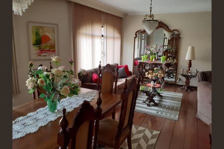 8_photo/94ce61ff4b.99fa673d506c3847-ATLAS-b3abe60e-77d7-47bf-b3f9-217fc95b52e7.jpg de casa à venda com 3 quartos, 398m² em Jardim Cumbica, Guarulhos