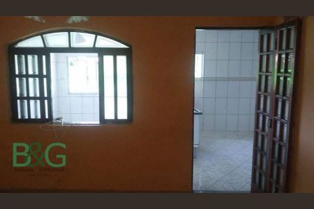 3_photo/94ce620005.5b5cdc15c3d89a9d-ATLAS-b53d1594-0d1c-4eaa-b00d-9e174b897119.jpg de casa à venda com 2 quartos, 250m² em Jardim Cumbica, Guarulhos