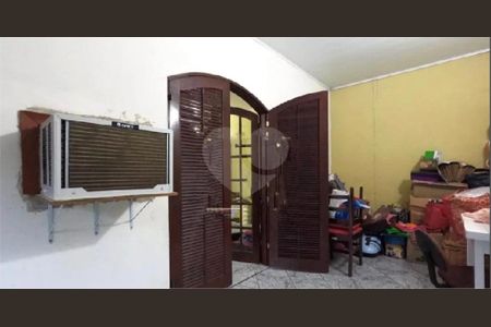 4_photo/94ce620261.05acccb2dbb53537-ATLAS-0c971cf6-4b99-4042-92ea-e8d72d7e8fd8.jpg de casa à venda com 3 quartos, 226m² em Jardim Cumbica, Guarulhos