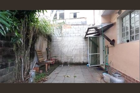 6_photo/94ce620261.05acccb2dbb53537-ATLAS-5d08d1b3-a223-413a-83a4-e6162895ef36.jpg de casa à venda com 3 quartos, 226m² em Jardim Cumbica, Guarulhos