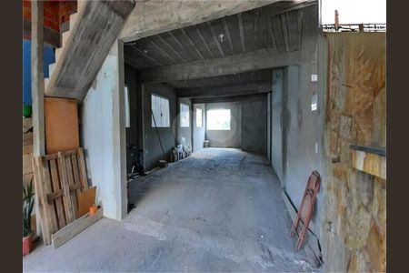 6_photo/94ce62026d.470e3b4ecc8ee2ef-ATLAS-442384ce-6db7-4d24-9cc3-377bcc12f77b.jpg de casa à venda com 5 quartos, 175m² em Jardim Cumbica, Guarulhos