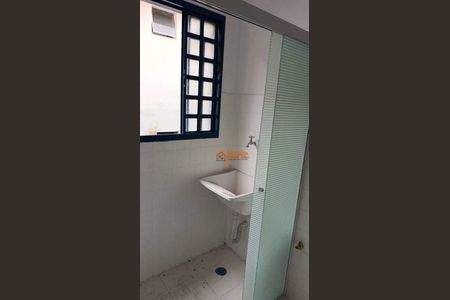 8_photo/94ce6203e1.ceff8192393c33de-ATLAS-a29ca5ab-9966-470f-8e17-bef11144d9f9.jpg de casa à venda com 2 quartos, 45m² em Parque Industrial Cumbica, Guarulhos