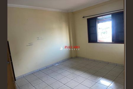 5_photo/94ce620893.dc0e72cefe11fc86-ATLAS-7de05b8d-86aa-4e66-95a2-dc71b973bf9f.jpg de casa à venda com 4 quartos, 336m² em Vila Paraiso, Guarulhos