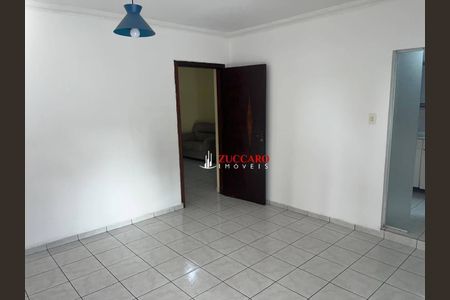 5_photo/94ce620893.dc0e72cefe11fc86-ATLAS-bbeaa525-2652-41a7-9a67-23ca369533e9.jpg de casa à venda com 4 quartos, 336m² em Vila Paraiso, Guarulhos